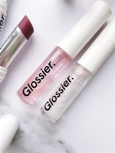 lip gloss that doesn't transfer